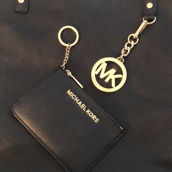 🖤 MK 2 Piece 🖤 Michael Kors Black & Gold Bag & Wallet Set 🖤 Read Description - Picture 8 of 14